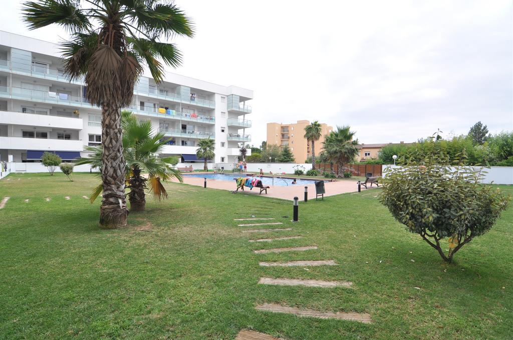 Rnet - 206 Apartments Roses Porto Mar Luaran gambar
